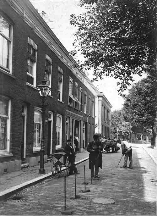Gaslekzoeker circa 1900